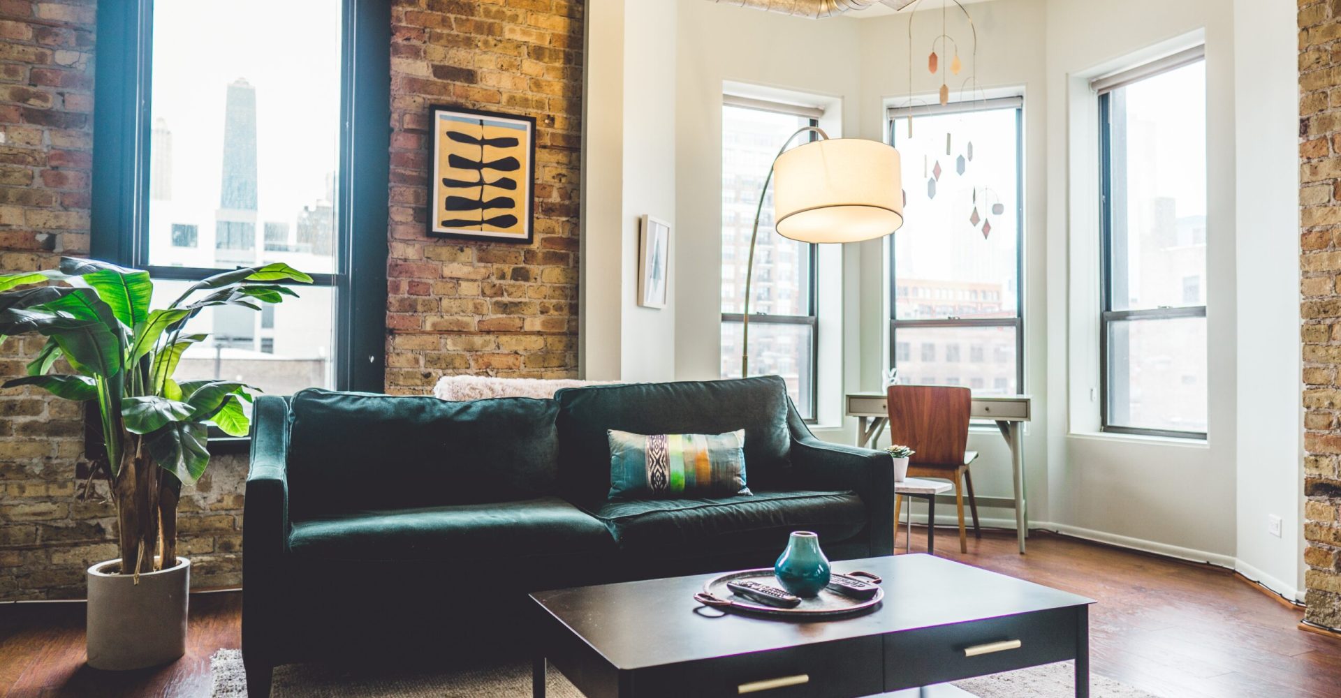 pexels-chait-goli-1918291